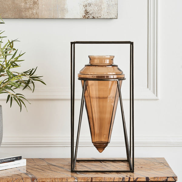 IRIS VASE
