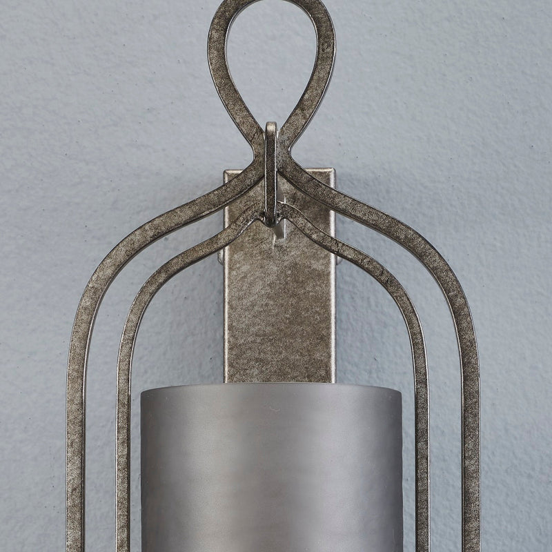 CORA WALL LIGHT SILVER