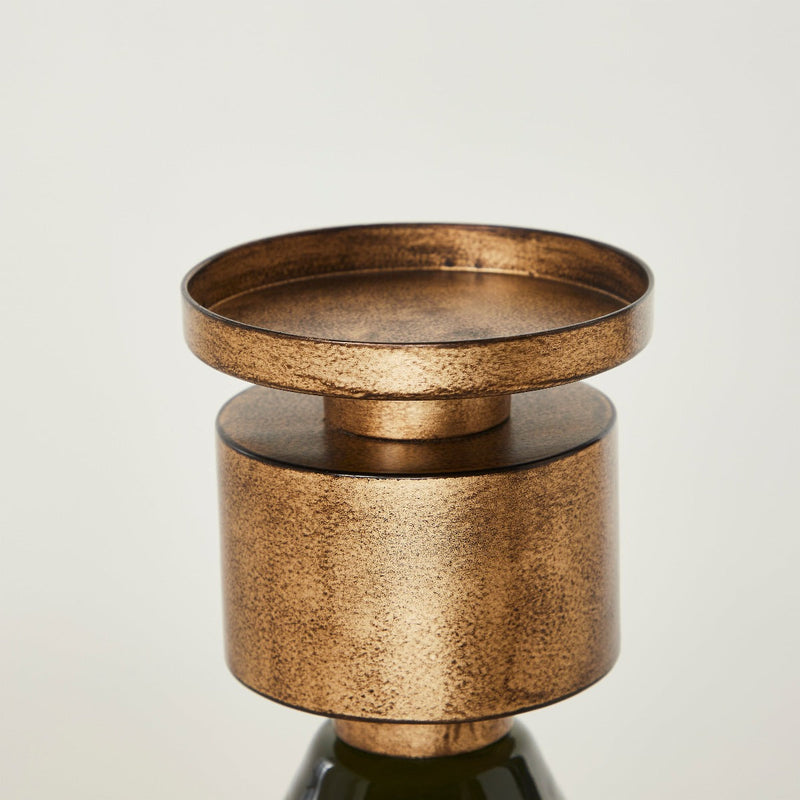 URIAN PILLAR HOLDER