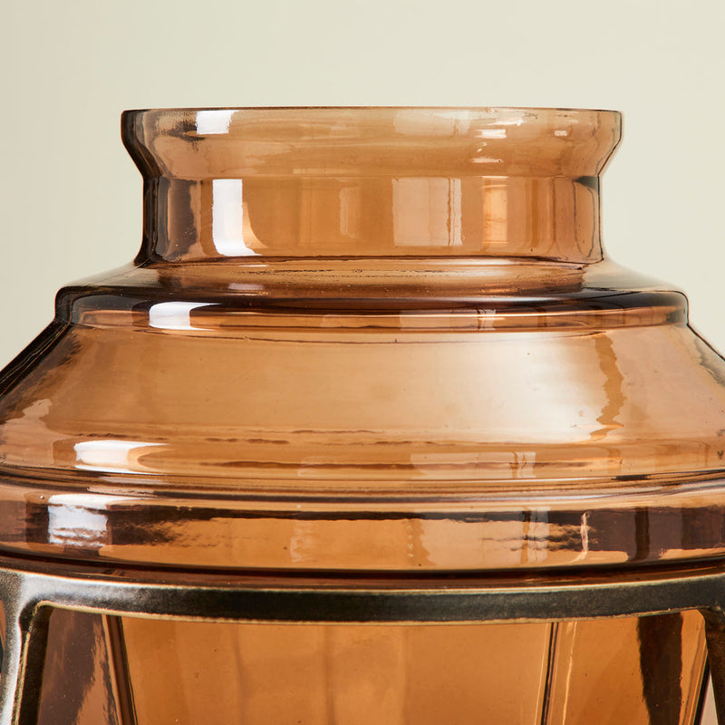 IRIS VASE